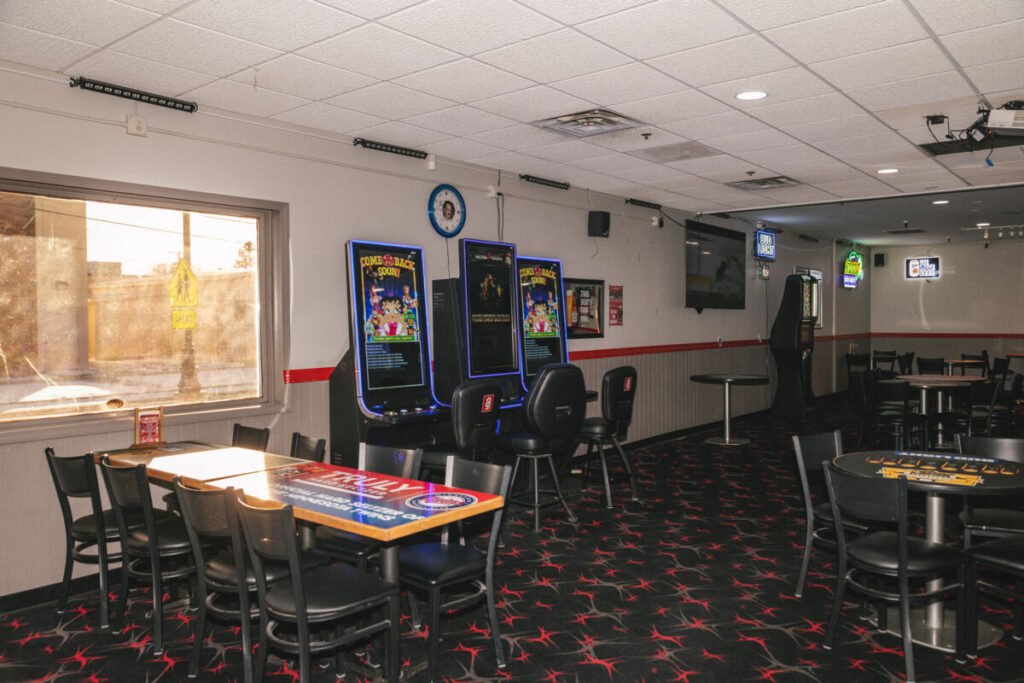 Slammers Sports Bar 1