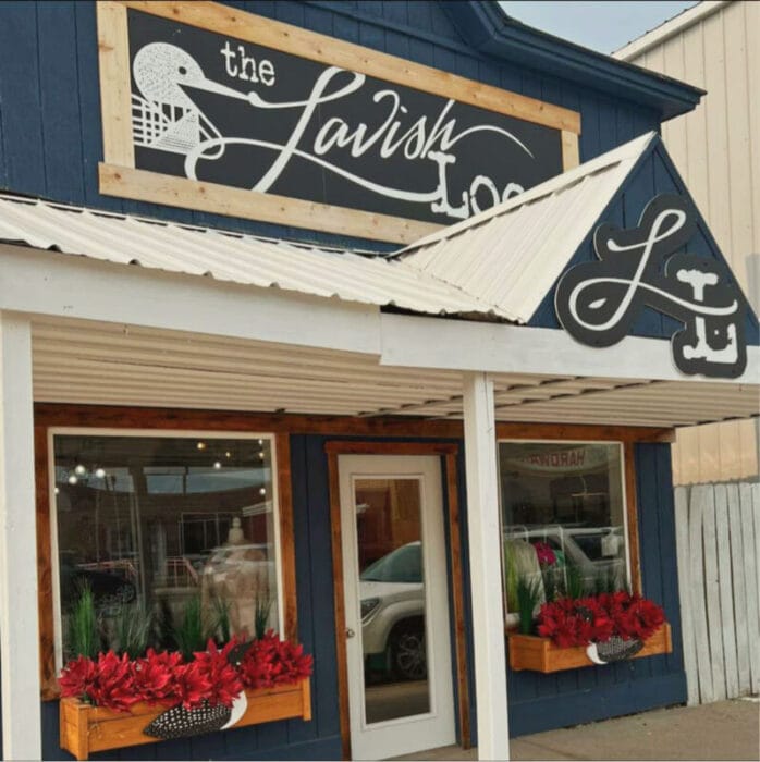 outside front of store called lavish loon